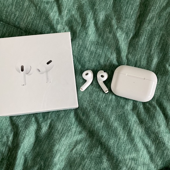 AirPods Pro- Make an Offer! - Picture 12 of 16
